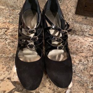 Nine West suede heel